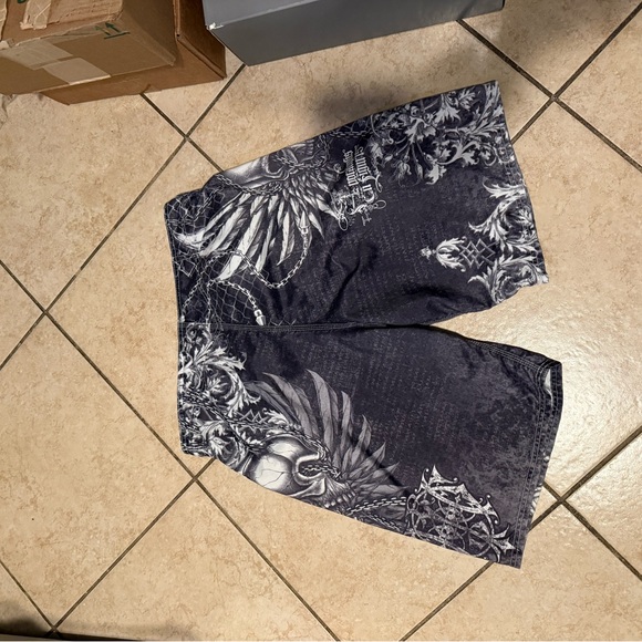 Tapout Men's Dragon Print Hybrid Shorts - Green and White - Picture 6 of 6